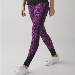Lululemon Drop it like it’s hot tights